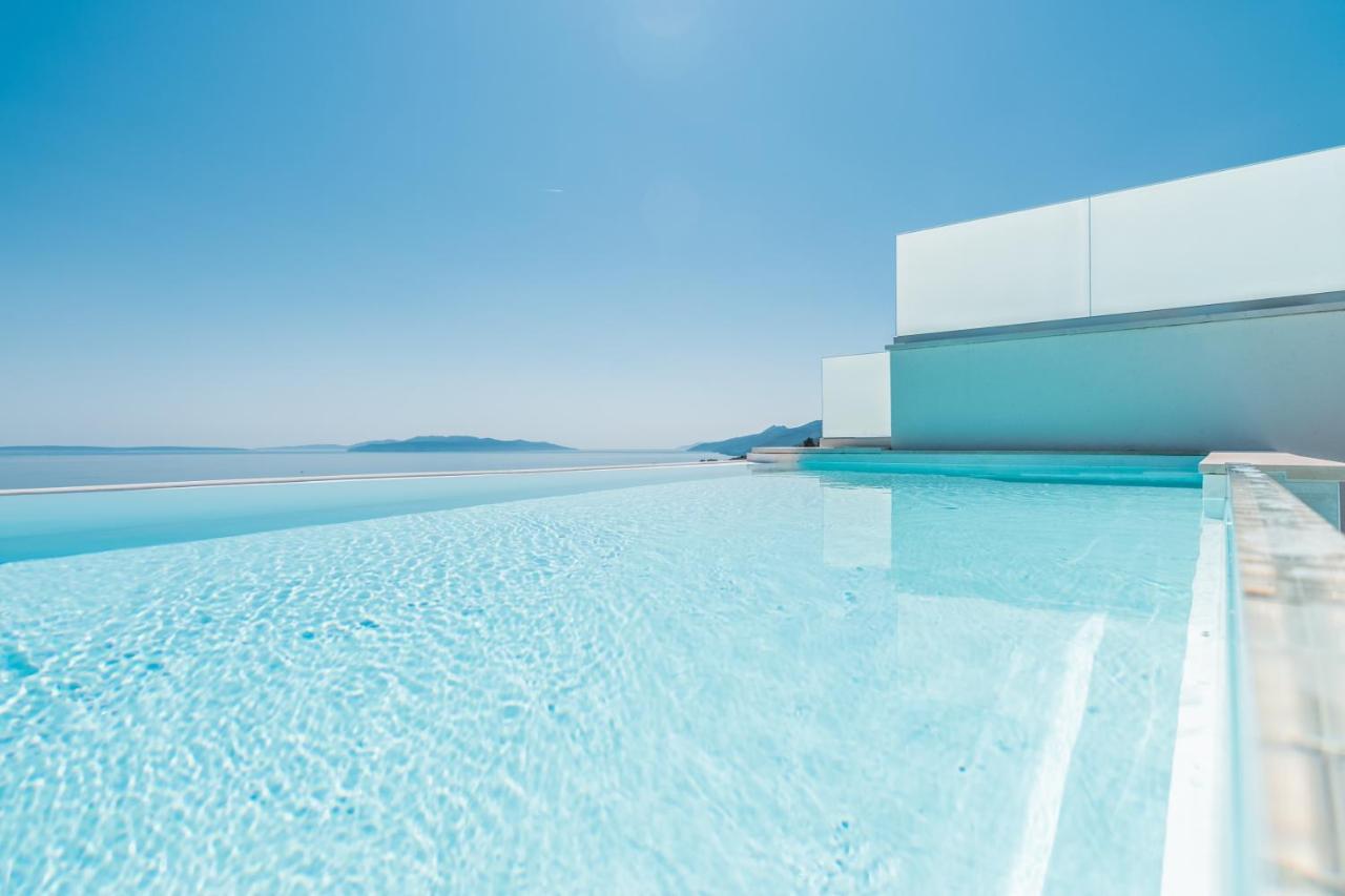 Villa The Boat With Rooftop Pool Matulji Eksteriør bilde